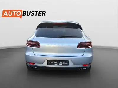 Porsche Macan Turbo PDK 2018 — 400 ch, entretien Porsche complet, sans sinistre — intérieur
