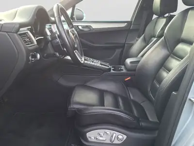 Porsche Macan Turbo PDK 2018 — 400 ch, entretien Porsche complet, sans sinistre — Miniature 9