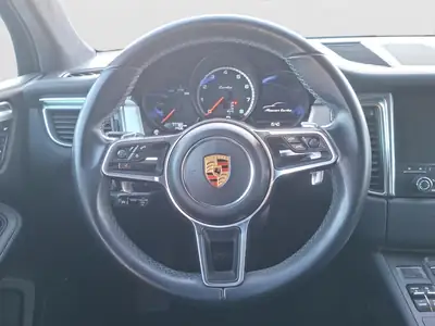 Porsche Macan Turbo PDK 2018 — 400 ch, entretien Porsche complet, sans sinistre — Miniature 12