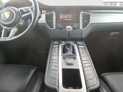 Porsche Macan Turbo PDK 2018 — 400 ch, entretien Porsche complet, sans sinistre — Miniature 13