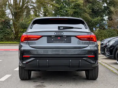 Audi Q3 Sportback 35 TFSI S line — SUV coupé hybride léger, 31 900 km, état impeccable — Detail