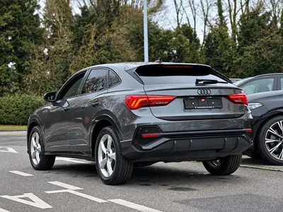 Audi Q3 Sportback 35 TFSI S line — SUV coupé hybride léger, 31 900 km, état impeccable — Armaturenbrett