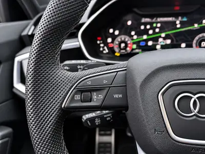Audi Q3 Sportback 35 TFSI S line — SUV coupé hybride léger, 31 900 km, état impeccable — Miniatur 12