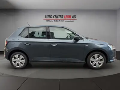Skoda Fabia 1.0 TSI Ambition DSG — Citadine fiable sans accident, équipée et économe — Miniature 7
