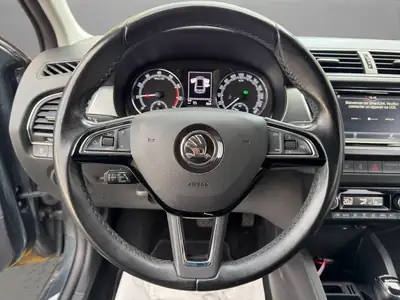 Skoda Fabia 1.0 TSI Ambition DSG — Citadine fiable sans accident, équipée et économe — Miniature 10