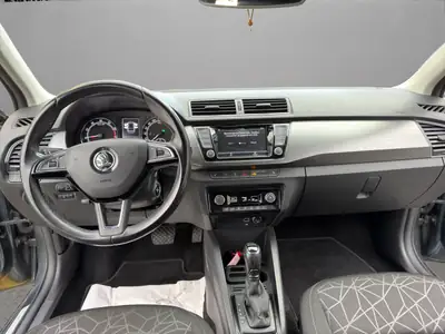 Skoda Fabia 1.0 TSI Ambition DSG — Citadine fiable sans accident, équipée et économe — Miniature 14
