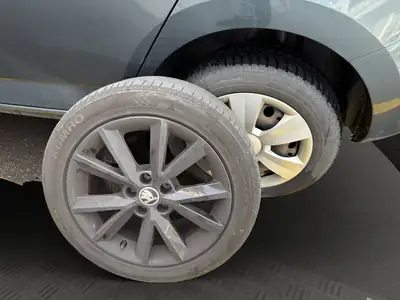 Skoda Fabia 1.0 TSI Ambition DSG — Citadine fiable sans accident, équipée et économe — Miniature 20