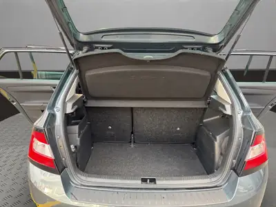 Skoda Fabia 1.0 TSI Ambition DSG — Citadine fiable sans accident, équipée et économe — Miniature 19