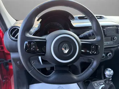 Renault Twingo 0.9 Intens — Petite citadine dynamique, faible kilométrage et équipée — Thumbnail 10