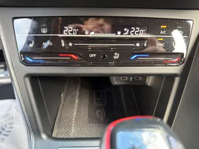 VW Polo 2.0 TSI GTI DSG — Sportive compacte dynamique, faible kilométrage — Miniature 16
