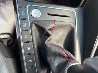 VW Polo 2.0 TSI GTI DSG — Sportive compacte dynamique, faible kilométrage — Miniature 22