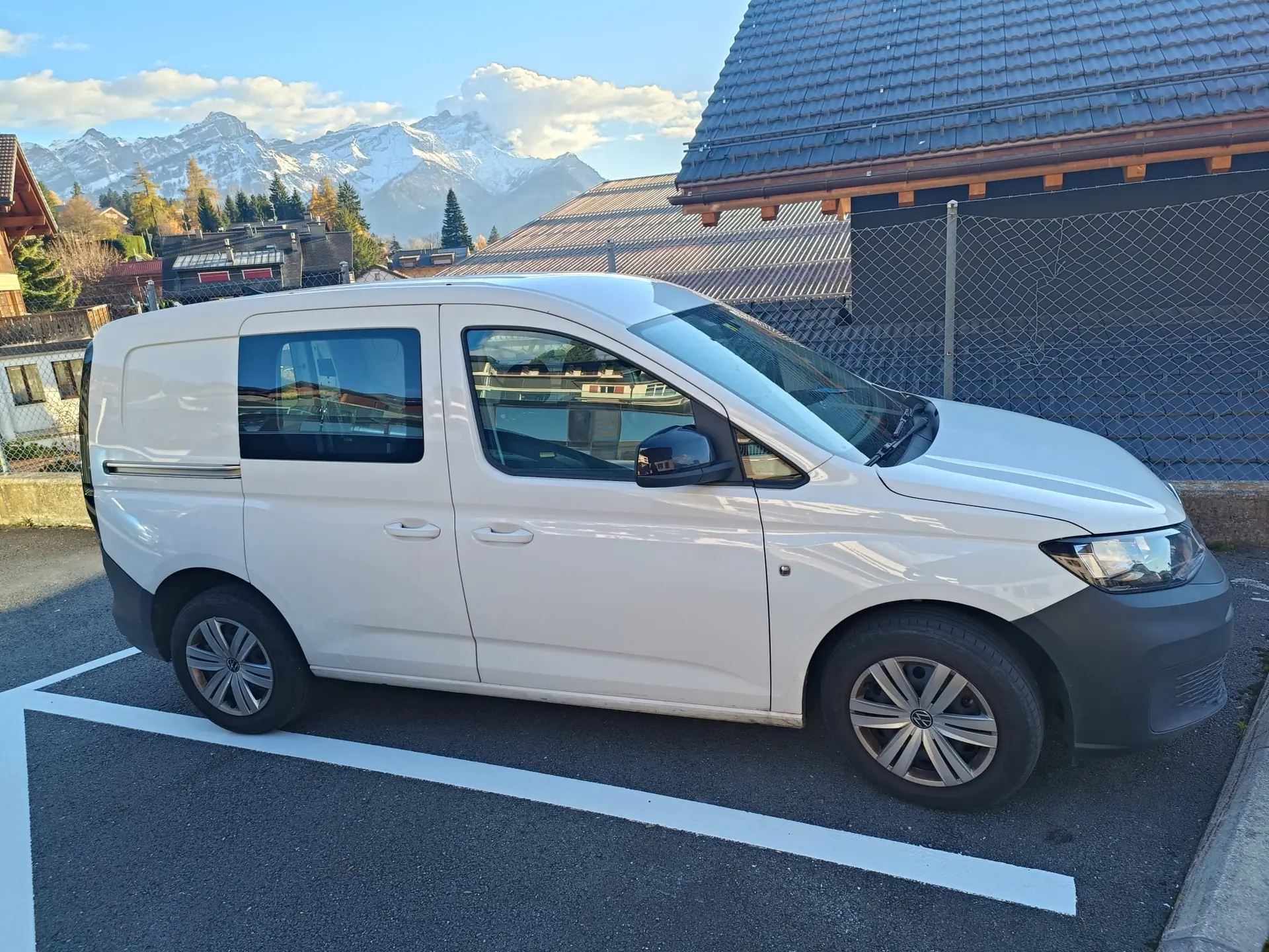 Volkswagen Caddy 2022 occasion Choëx — 2