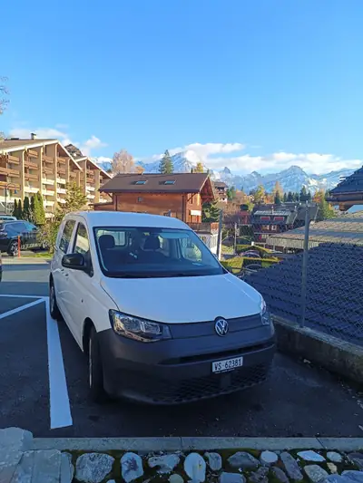 VW Caddy Cargo 1.5 TSI Entry — Utilitaire compact performant, 49 000 km seulement — Außenansicht