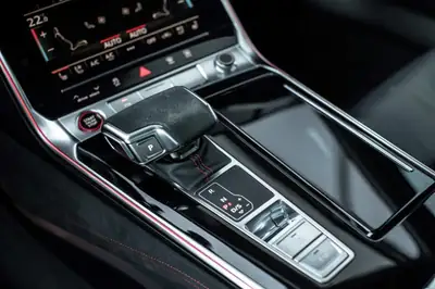 Audi RS6 Avant 4.0 TFSI V8 — 600 ch, break de prestige dynamique, 75'000 km — Thumbnail 24