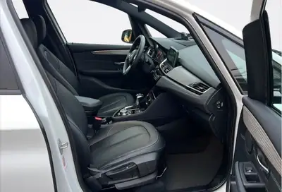 BMW 220 Gran Tourer — Monospace 7 places, navigation et entretien irréprochable — Miniatura 14