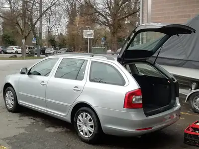Skoda Octavia TDI 2.0 4x4 — Break robuste, traction intégrale et diesel économe — Heckansicht