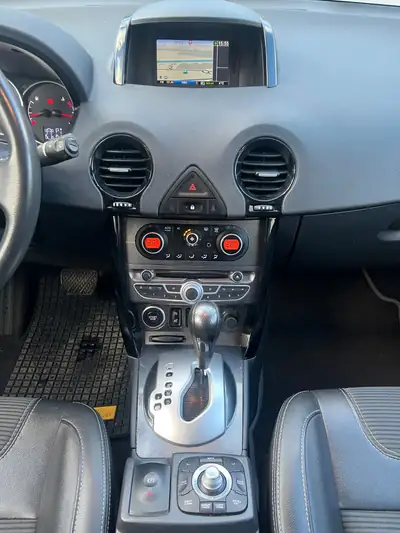 Renault Koleos 2.0 dCi Bose 4x4 — SUV robuste, motorisation diesel, transmission automatique — Thumbnail 12