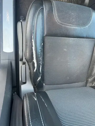Renault Koleos 2.0 dCi Bose 4x4 — SUV robuste, motorisation diesel, transmission automatique — Thumbnail 13