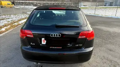 Audi A3 Sportback 1.9 TDI Attraction — Diesel économique, 204'000 km, transmission S-tronic — fianco