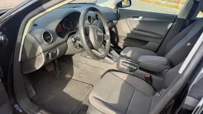 Audi A3 Sportback 1.9 TDI Attraction — Diesel économique, 204'000 km, transmission S-tronic — interni