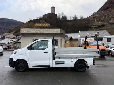 Toyota Proace 2.0D Plateforme Medium — Utilitaire fiable, 33 500 km, sans sinistre — Außenansicht
