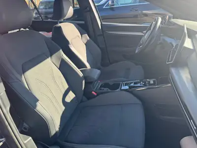 VW Golf 1.5 e TSI mHEV Edition 50 DSG — Hybride léger, 7'900 km, garantie 2 ans — Miniatura 28