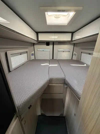 Fiat Adria Tein Plus 640 - Camping-car autonome avec panneaux solaires — Thumbnail 11