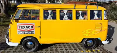 VW T1 Bulli Camper 1973 — Légende roulante, faible kilométrage, prêt à voyager — vista esterna