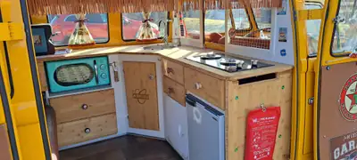 VW T1 Bulli Camper 1973 — Légende roulante, faible kilométrage, prêt à voyager — dettaglio