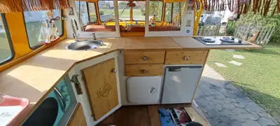 VW T1 Bulli Camper 1973 — Légende roulante, faible kilométrage, prêt à voyager — Miniatura 7