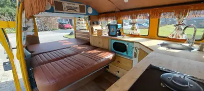 VW T1 Bulli Camper 1973 — Légende roulante, faible kilométrage, prêt à voyager — Miniatura 11