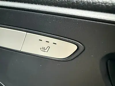 Mercedes-Benz V 250 d – Le monospace premium all-terrain — detail