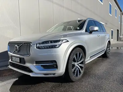 Volvo XC90 B6 Mild Hybrid — Le SUV 7 places alliant luxe nordique et efficacité énergétique — Außenansicht