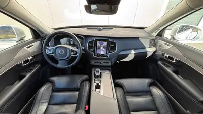 Volvo XC90 B6 Mild Hybrid — Le SUV 7 places alliant luxe nordique et efficacité énergétique — Detail