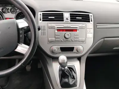 Ford Kuga 2.0 TDCi Carving — SUV diesel robuste, entretien à jour et sans sinistre — Miniatura 13