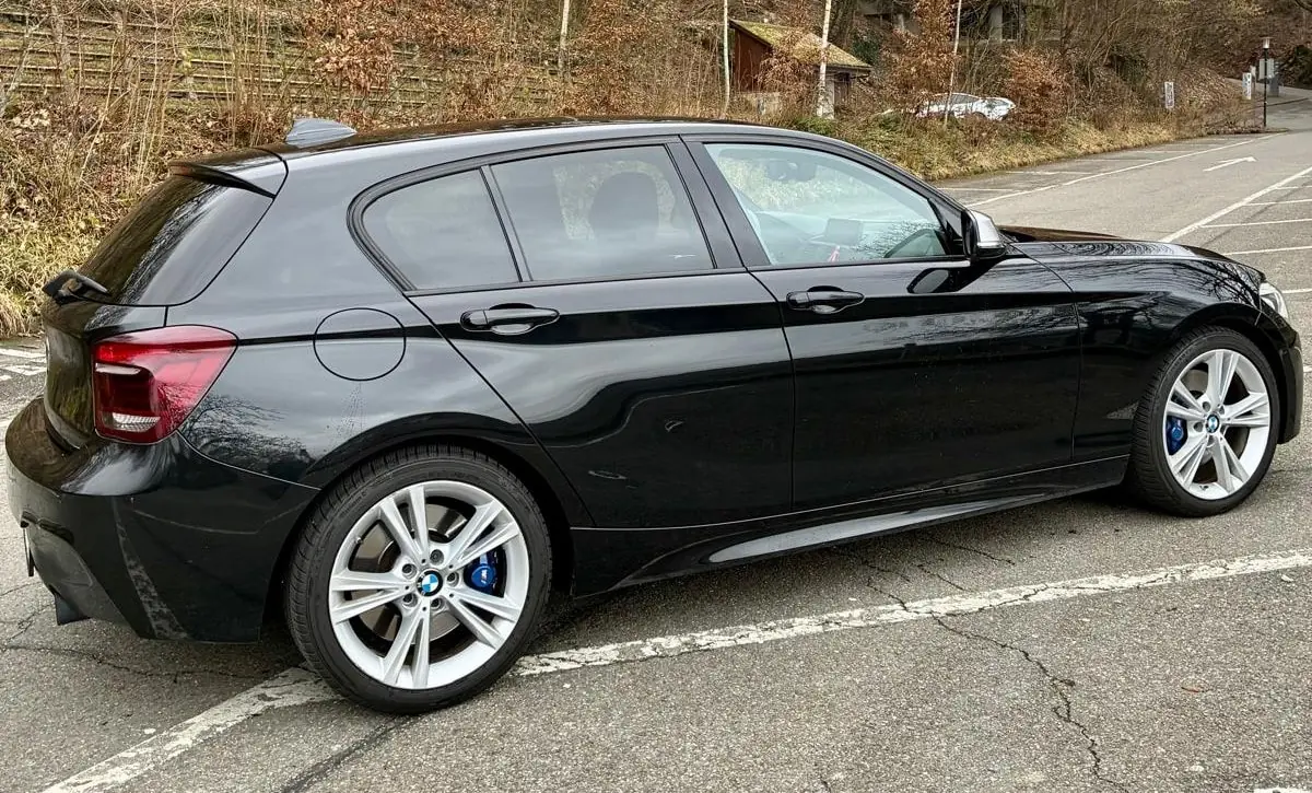 BMW M135i xDrive Steptronic — Berline sportive 320 ch, transmission intégrale automatique