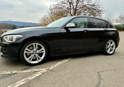 BMW M135i xDrive Steptronic — Berline sportive 320 ch, transmission intégrale automatique — arrière