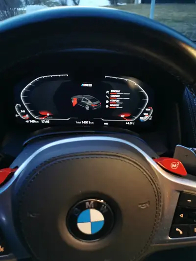 BMW M8 xDrive M Competition — 626 ch, coupé haute performance 2024 — Miniature 20