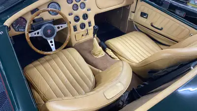 AC Cobra MK IV Aluminium Autokraft 1987 — Légende britannique, cabriolet pur sang — Innenraum
