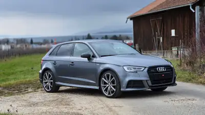 Audi A3 Sportback 2.0 TFSI Sport quattro — Performance et quattro intégral, 146'000 km — détail