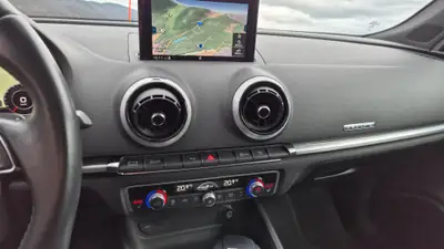 Audi A3 Sportback 2.0 TFSI Sport quattro — Performance et quattro intégral, 146'000 km — Miniature 17