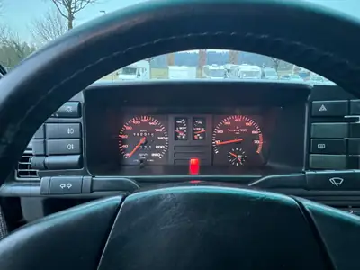 Audi 90 Quattro 2.2 — Berline sportive des années 80, traction intégrale fiable — Miniatura 8