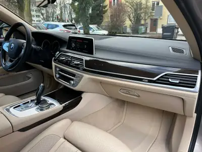 BMW 730d xDrive — Berline de prestige diesel, entretien gratuit jusqu'en 2027 — Miniatur 7