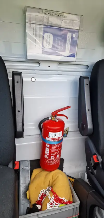 Mercedes-Benz Sprinter 516 — Utilitaire électrique innovant, 15'000 km seulement — Miniatura 10