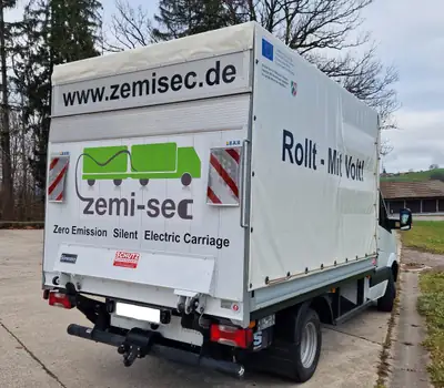 Mercedes-Benz Sprinter 516 — Utilitaire électrique innovant, 15'000 km seulement — Miniatura 13