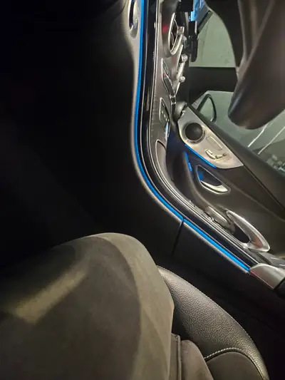 Mercedes-Benz C 180 AMG Line Coupé — Élégance sportive et efficacité énergétique — Miniatura 8