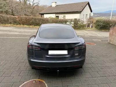 Tesla Model S 100 kWh Plaid — Performance électrique extrême, 60'000 km seulement — Innenraum