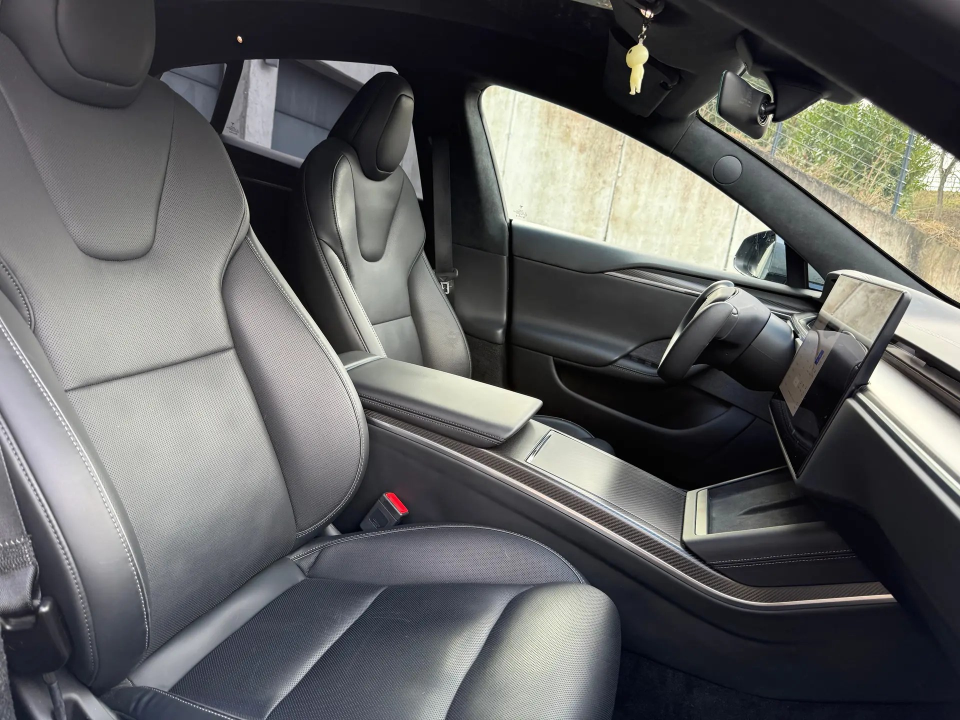 Tesla Model S 2022 occasion Burg im Leimental — 5