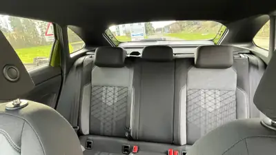 VW Taigo 1.5 TSI R-Line — SUV compact dynamique, toit panoramique, 58'000 km — détail