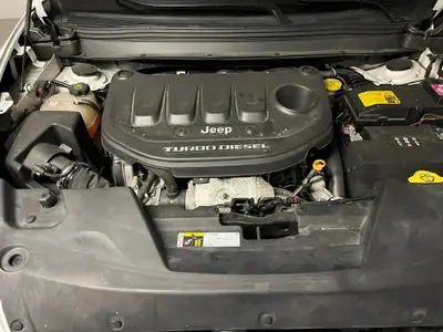 Jeep Cherokee 2.2 TD Limited AWD — SUV robuste, moteur diesel performant, 70 000 km — Thumbnail 9